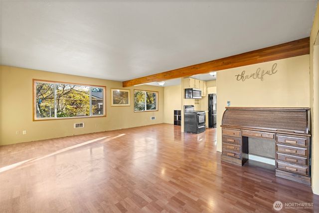 206 E Vashon Avenue, Port Angeles, WA 98362