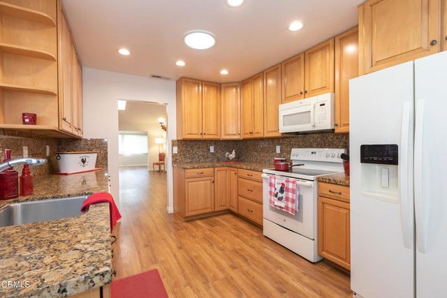 6308 Village 6, Camarillo, CA 93012