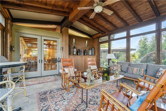 1789 Hastings Mill Rd, Upper St Clair, PA 15241