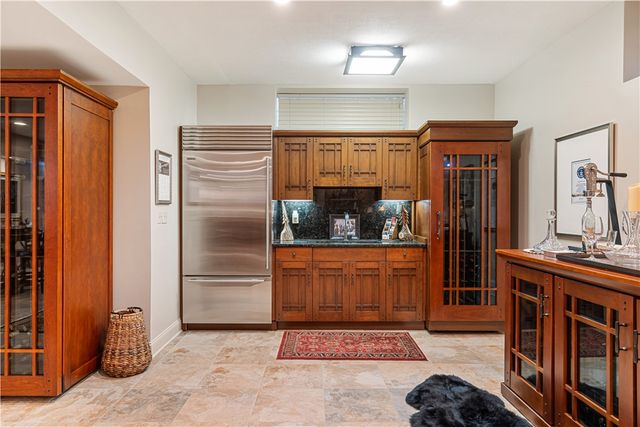 1789 Hastings Mill Rd, Upper St Clair, PA 15241