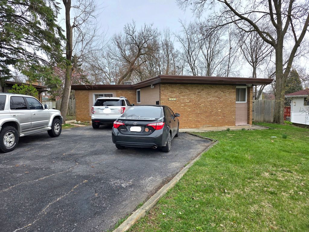 1213 Orchard Avenue, Chicago Heights, IL 60411