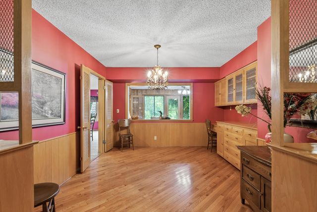 11613 Shady Oak Drive, Minnetonka, MN 55343