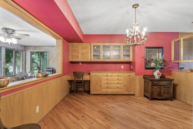 11613 Shady Oak Drive, Minnetonka, MN 55343