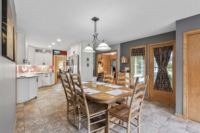 11613 Shady Oak Drive, Minnetonka, MN 55343