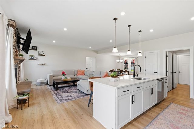 775 Goodland Circle NW, Canal Fulton, OH 44614