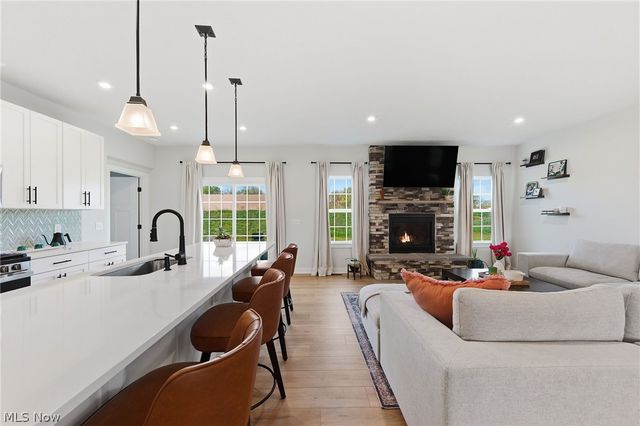 775 Goodland Circle NW, Canal Fulton, OH 44614