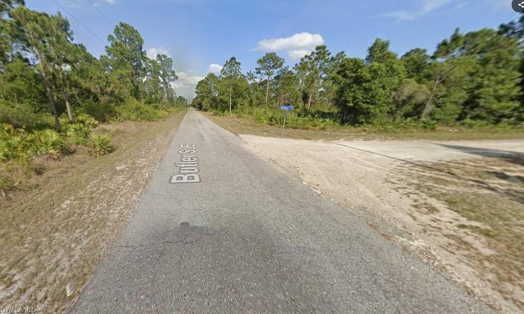 909 Butler ST E, LEHIGH ACRES, FL 33974 — photo 5