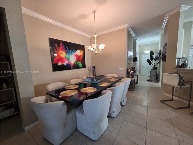 1010 Daisy Ln, Weston, FL 33327