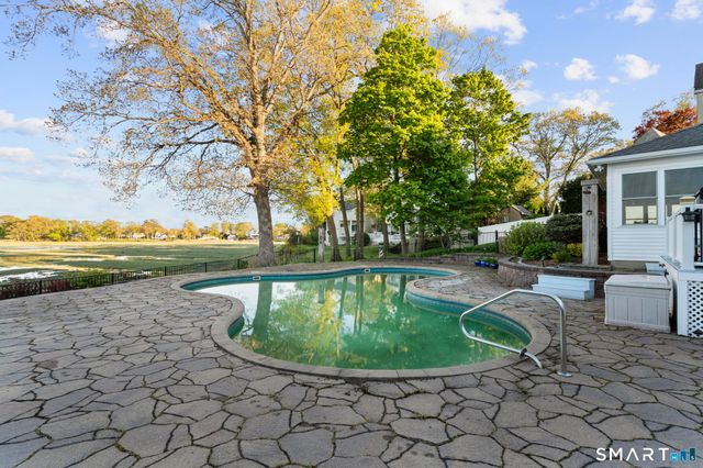 231 Pawson Road, Branford, CT 06405