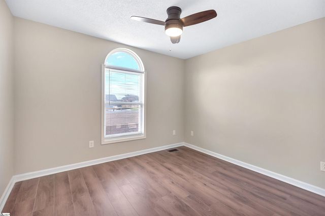 114 Meadowood Drive, Anderson, SC 29626