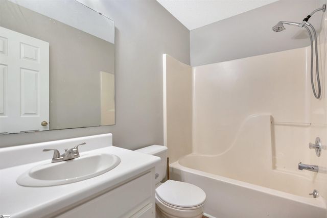 114 Meadowood Drive, Anderson, SC 29626