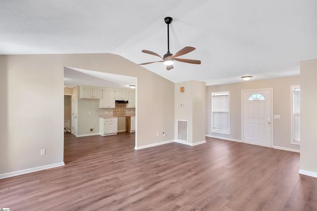 114 Meadowood Drive, Anderson, SC 29626
