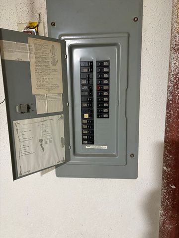 2 Arnold Drive 15 D, Salem, MA 01970