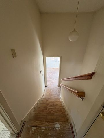 2 Arnold Drive 15 D, Salem, MA 01970