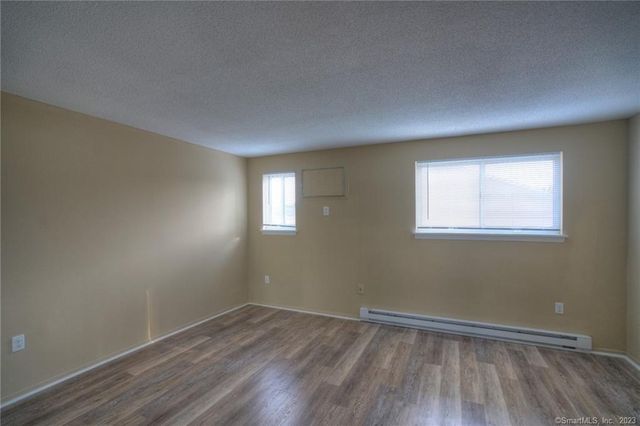 528 Shennecossett Road 14, Groton, CT 06340