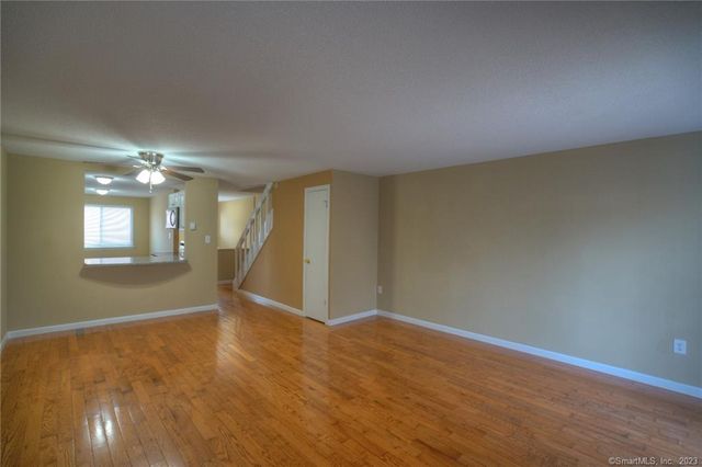 528 Shennecossett Road 14, Groton, CT 06340