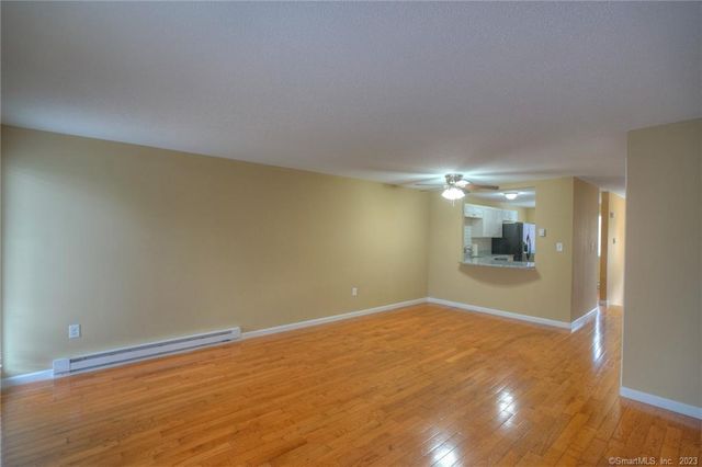 528 Shennecossett Road 14, Groton, CT 06340