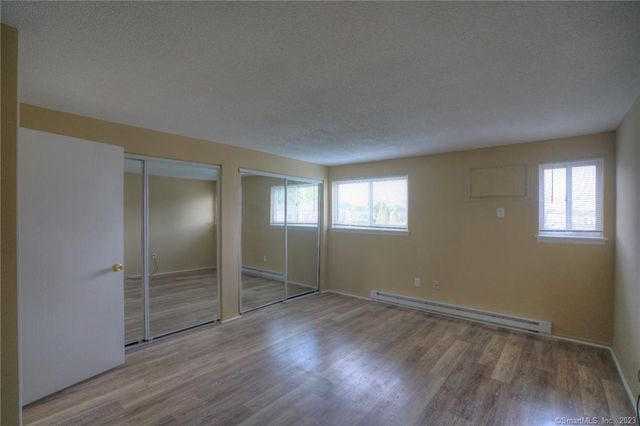 528 Shennecossett Road 14, Groton, CT 06340