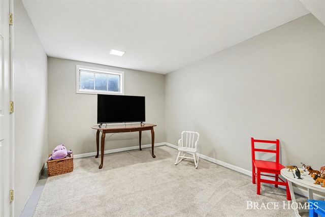 119 Bristol Avenue, Grand Rapids, MI 49504