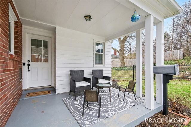 119 Bristol Avenue, Grand Rapids, MI 49504