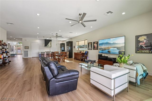 3869 Pacific Street, Las Vegas, NV 89121