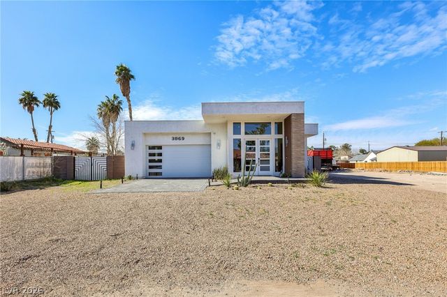 3869 Pacific Street, Las Vegas, NV 89121