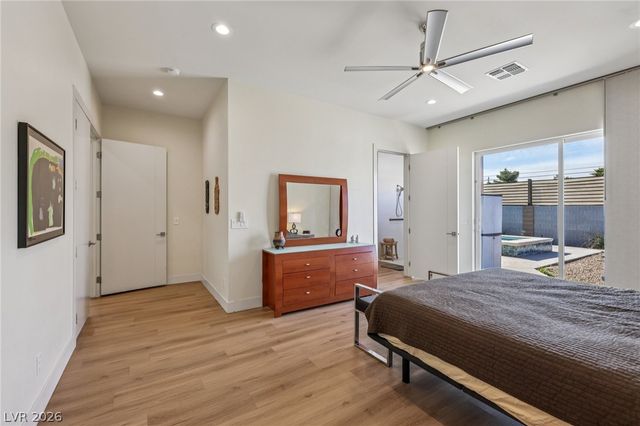 3869 Pacific Street, Las Vegas, NV 89121