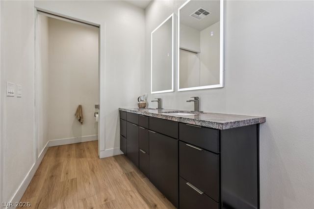 3869 Pacific Street, Las Vegas, NV 89121