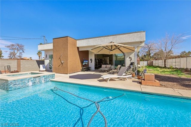 3869 Pacific Street, Las Vegas, NV 89121