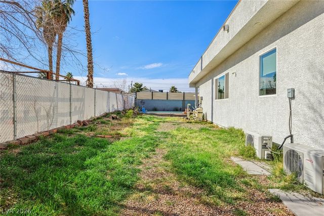 3869 Pacific Street, Las Vegas, NV 89121