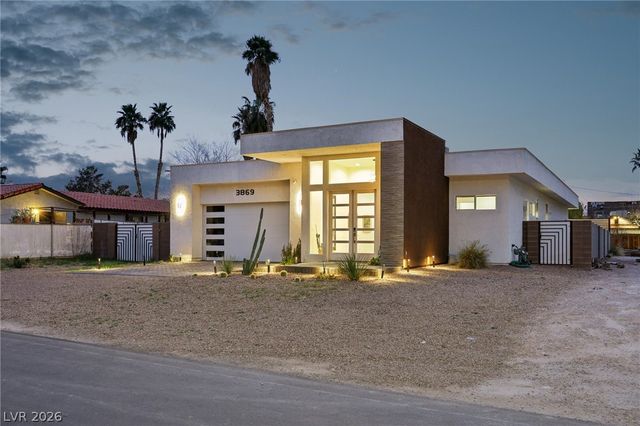 3869 Pacific Street, Las Vegas, NV 89121