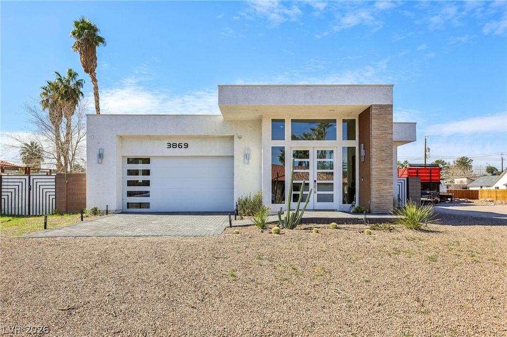 3869 Pacific Street, Las Vegas, NV 89121