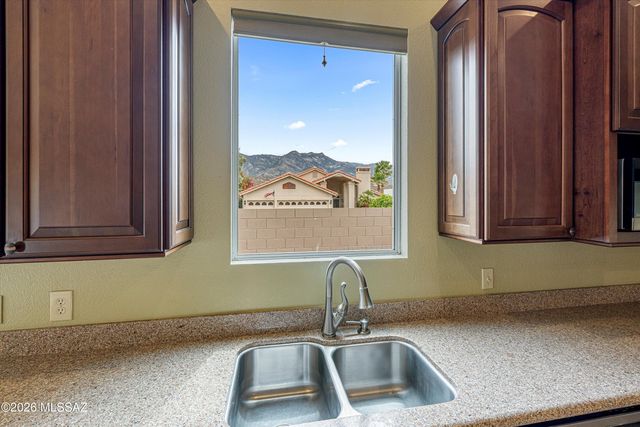 65730 E Skyblue Court, Tucson, AZ 85739