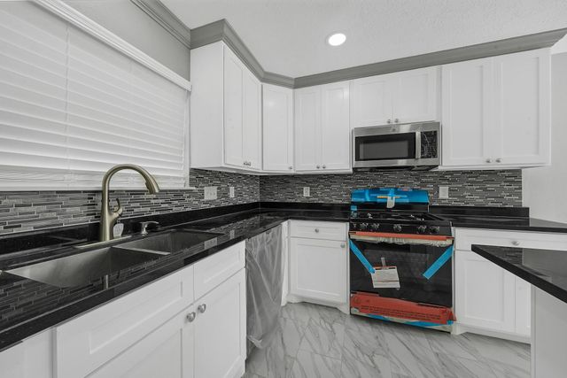3515 Walden Drive, Pearland, TX 77584