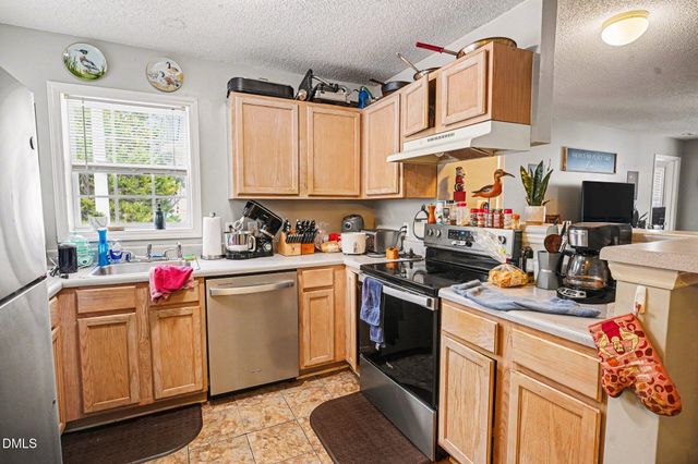 1305 Kent Road 202, Raleigh, NC 27606