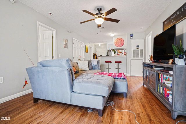 1305 Kent Road 202, Raleigh, NC 27606