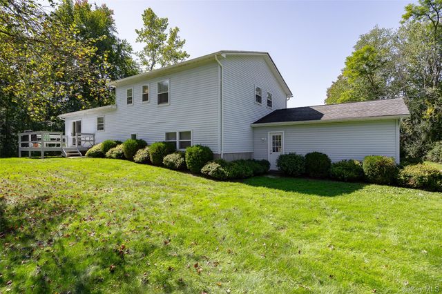 26 Gold Road, Poughkeepsie, NY 12603