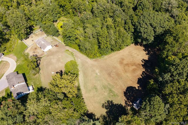 26 Gold Road, Poughkeepsie, NY 12603