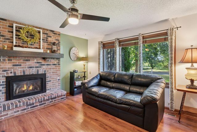 8860 Hilltop Drive, Saint Bonifacius, MN 55375