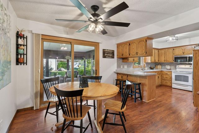 8860 Hilltop Drive, Saint Bonifacius, MN 55375