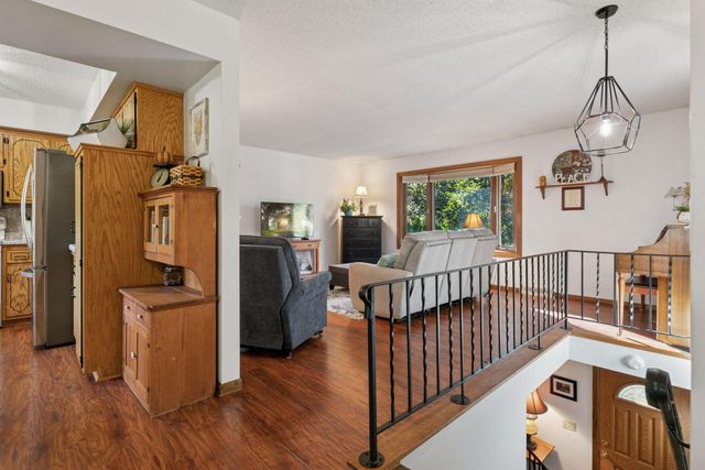 8860 Hilltop Drive, Saint Bonifacius, MN 55375