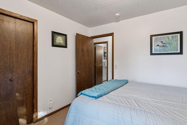 8860 Hilltop Drive, Saint Bonifacius, MN 55375