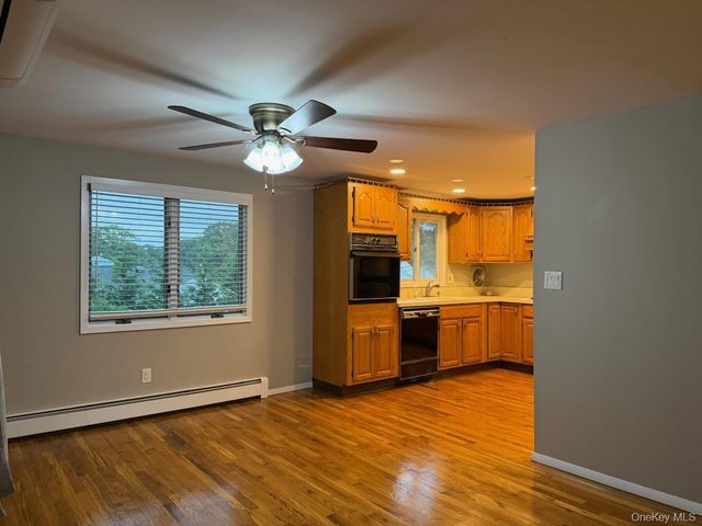 508 N. Broome Avenue, Lindenhurst, NY 11757
