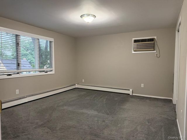 508 N. Broome Avenue, Lindenhurst, NY 11757