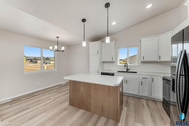 6900 W 5th St Street, Sioux Falls, SD 57107