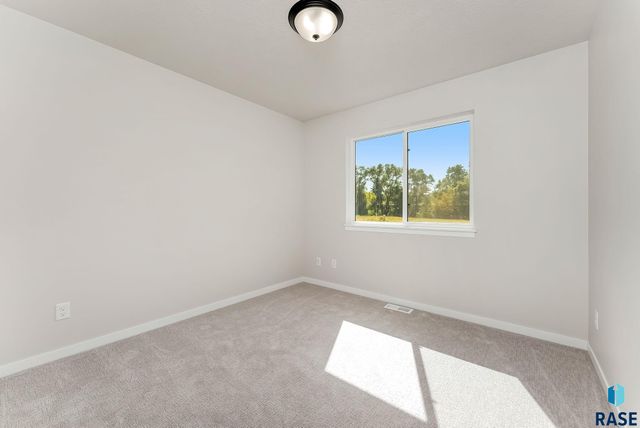 6900 W 5th St Street, Sioux Falls, SD 57107