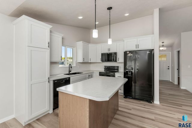 6900 W 5th St Street, Sioux Falls, SD 57107