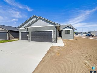 6900 W 5th St Street, Sioux Falls, SD 57107