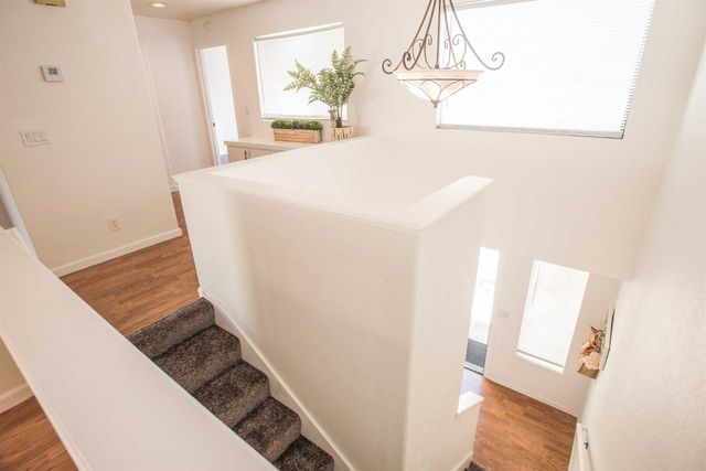 1583 W Swain Rd, Stockton, CA 95207