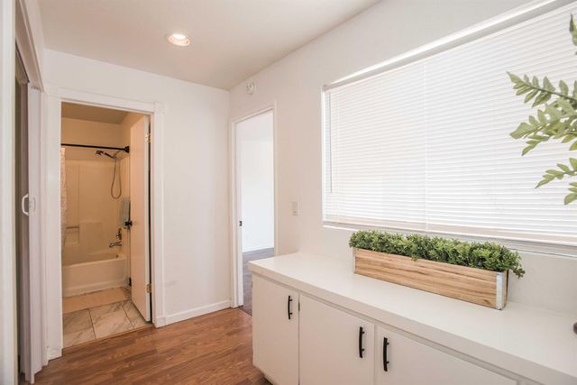 1583 W Swain Rd, Stockton, CA 95207